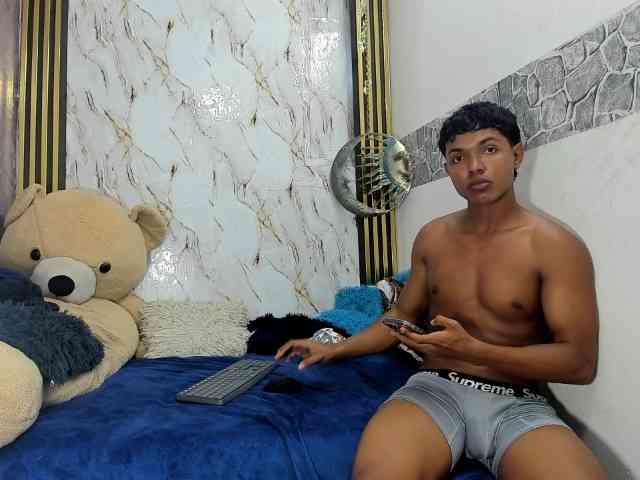 lonjitas-twink-hot