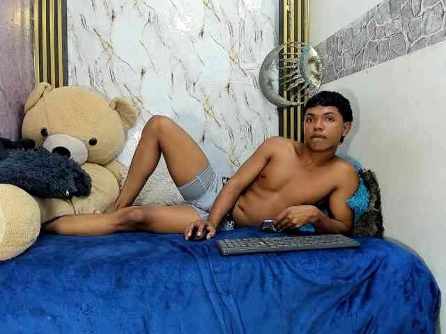 lonjitas-twink-hot