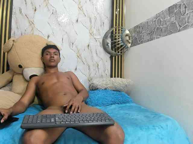 lonjitas-twink-hot