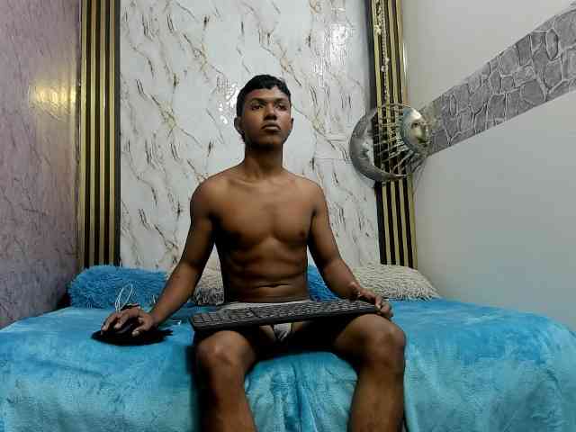 lonjitas-twink-hot