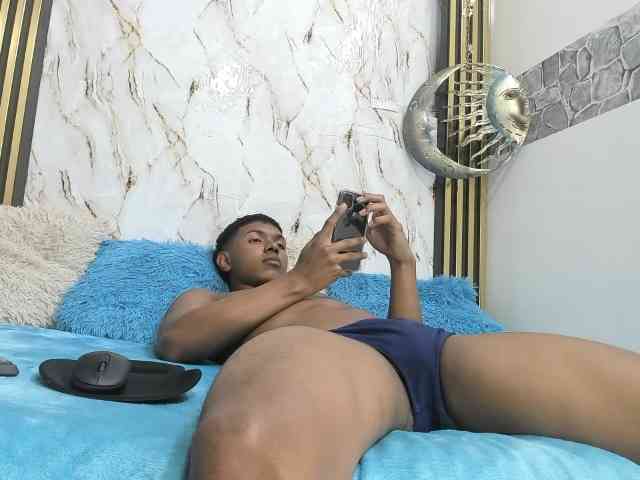lonjitas-twink-hot