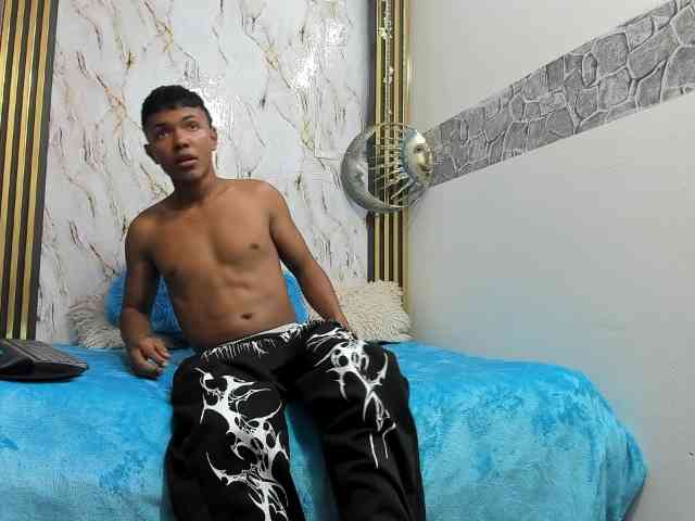 lonjitas-twink-hot