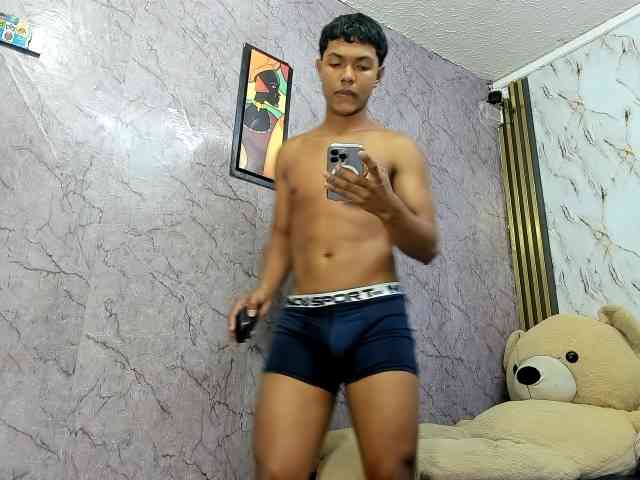 lonjitas-twink-hot