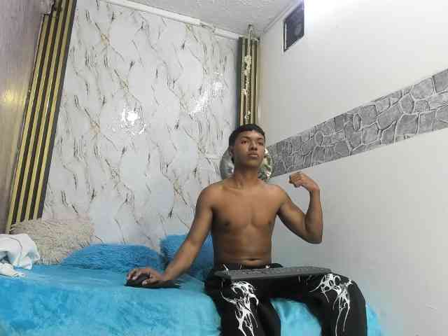 lonjitas-twink-hot