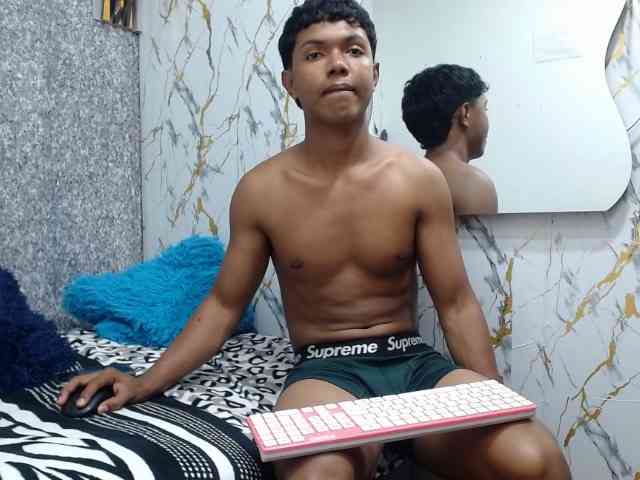 lonjitas-twink-hot
