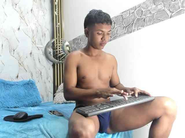 lonjitas-twink-hot