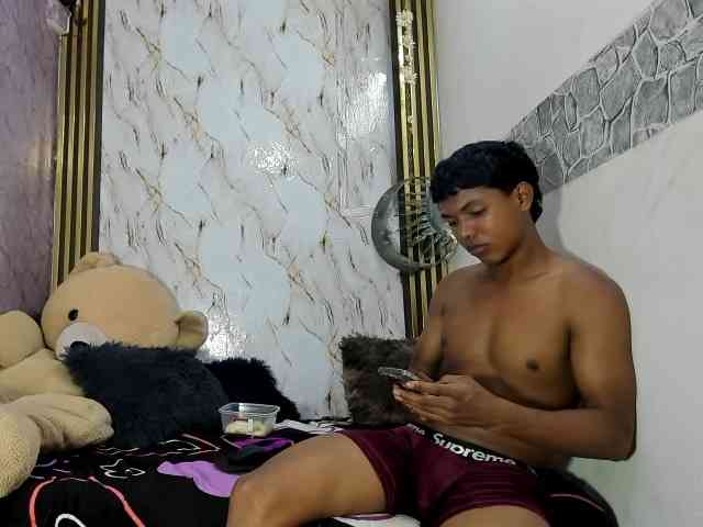 lonjitas-twink-hot
