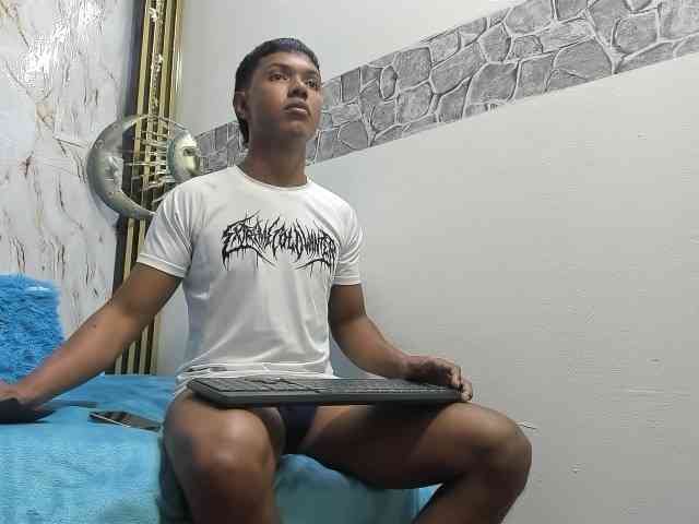 lonjitas-twink-hot