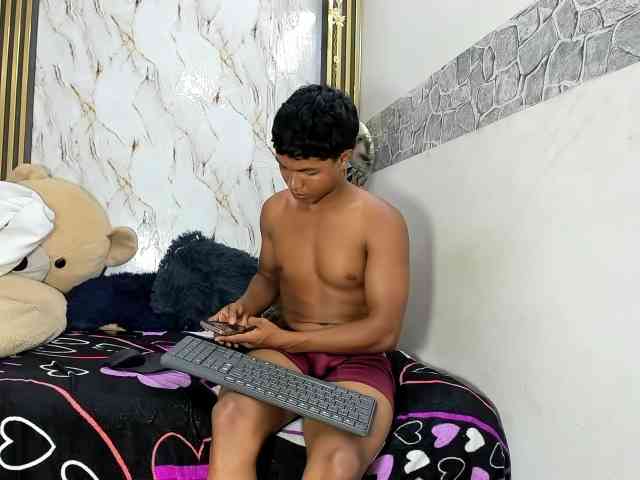 lonjitas-twink-hot
