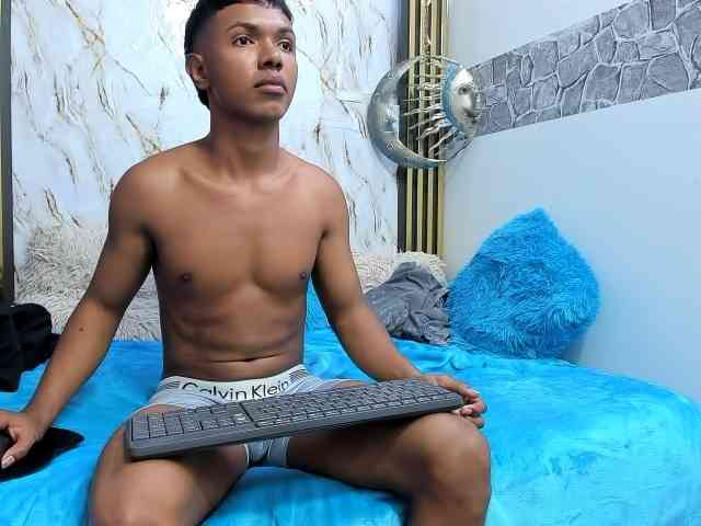 lonjitas-twink-hot