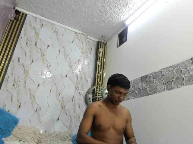 lonjitas-twink-hot