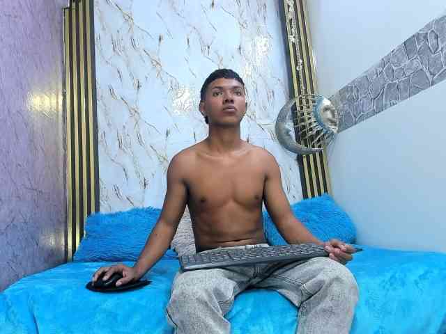 lonjitas-twink-hot