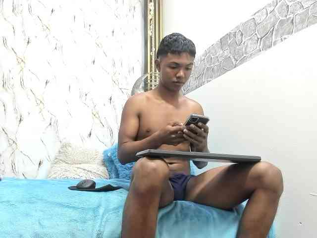 lonjitas-twink-hot