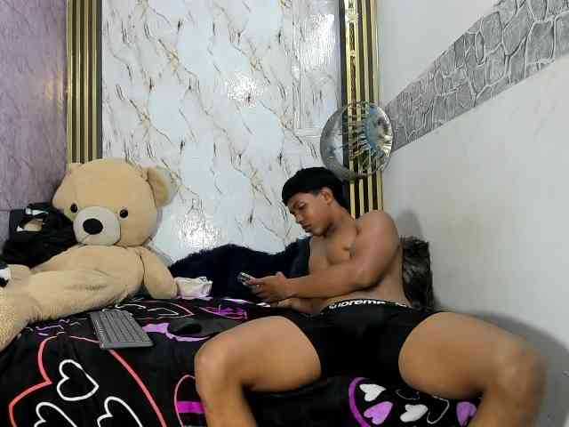 lonjitas-twink-hot