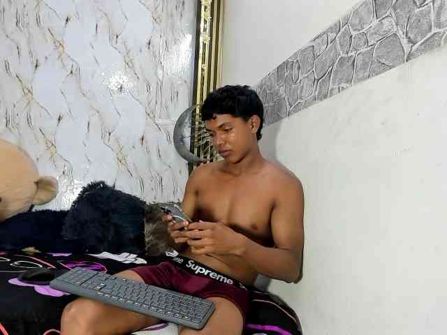 lonjitas-twink-hot