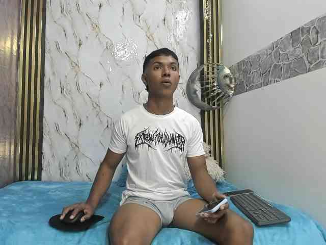 lonjitas-twink-hot