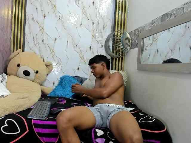lonjitas-twink-hot