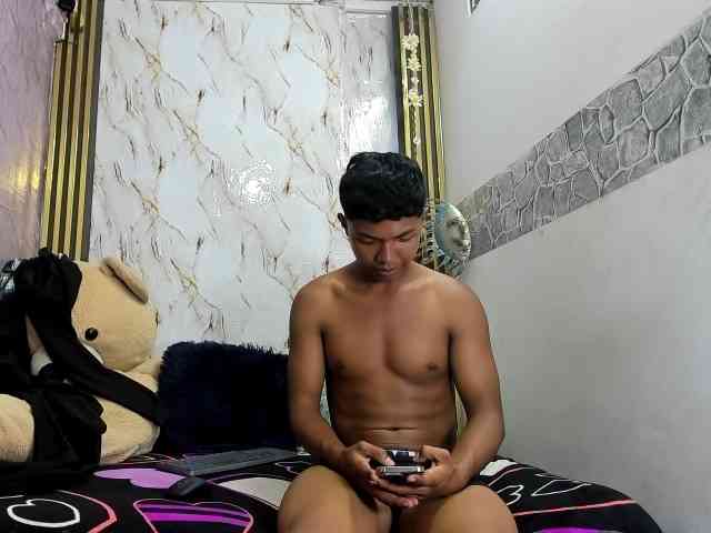 lonjitas-twink-hot
