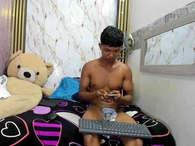 lonjitas-twink-hot