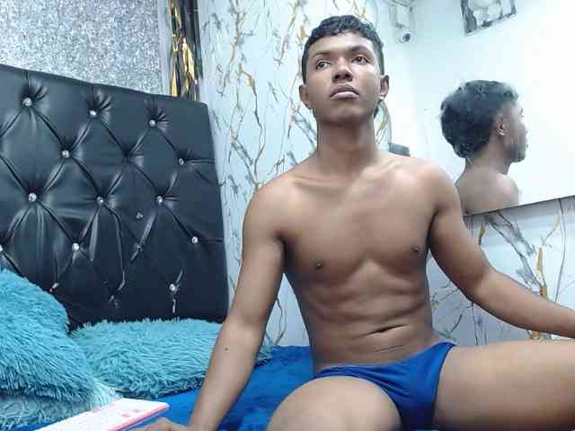 lonjitas-twink-hot
