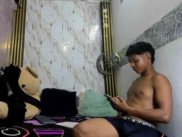lonjitas-twink-hot