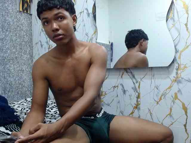 lonjitas-twink-hot