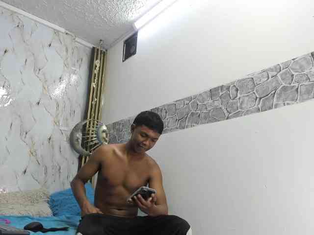 lonjitas-twink-hot