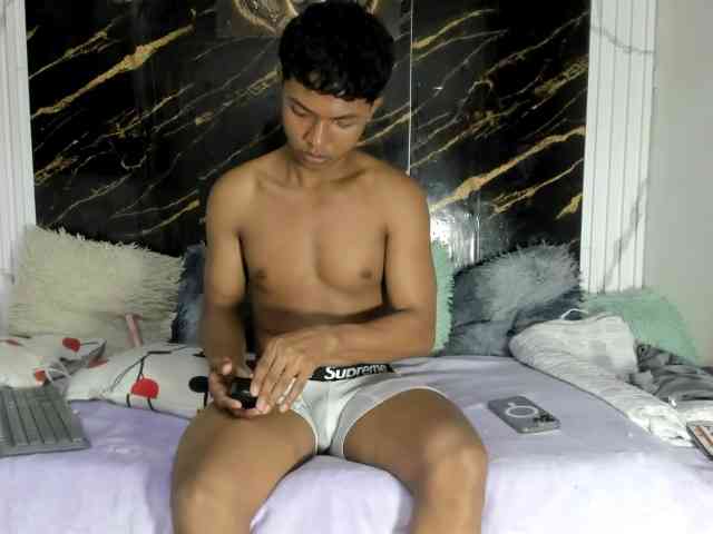lonjitas-twink-hot