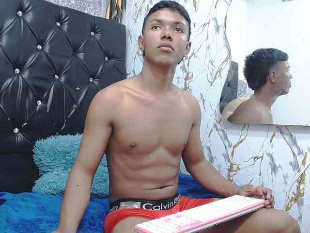 lonjitas-twink-hot