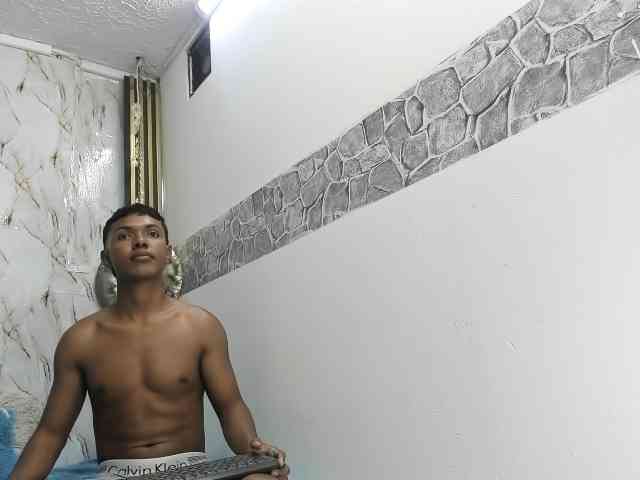 lonjitas-twink-hot