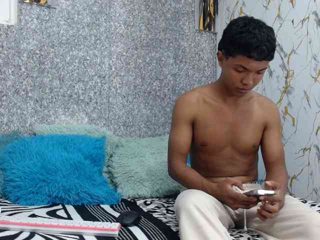 lonjitas-twink-hot