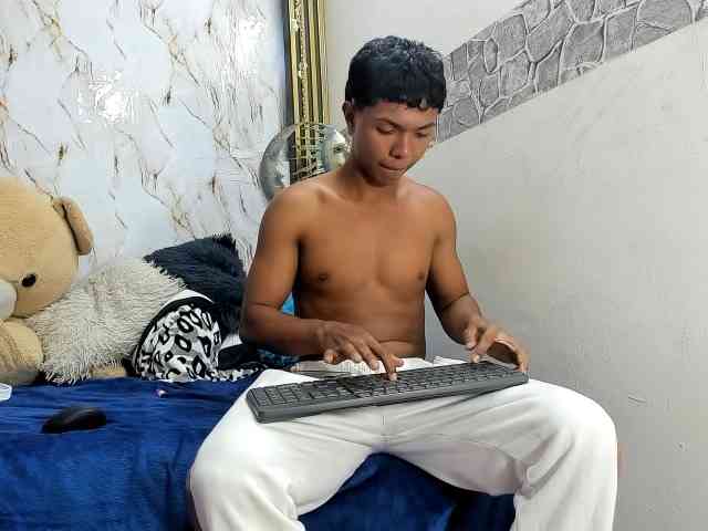 lonjitas-twink-hot
