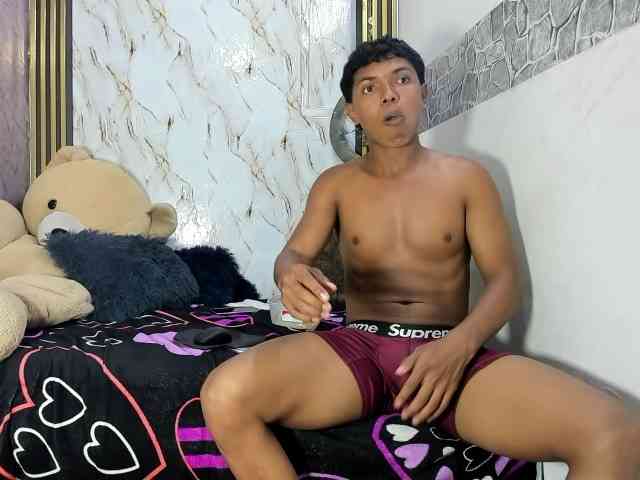 lonjitas-twink-hot
