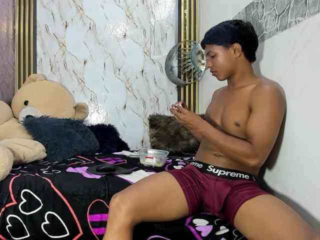 lonjitas-twink-hot