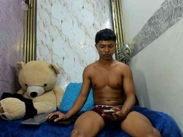 lonjitas-twink-hot