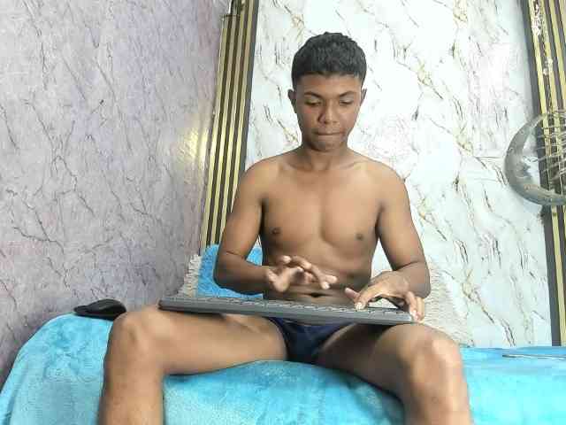 lonjitas-twink-hot