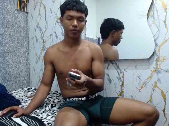 lonjitas-twink-hot