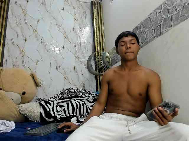 lonjitas-twink-hot