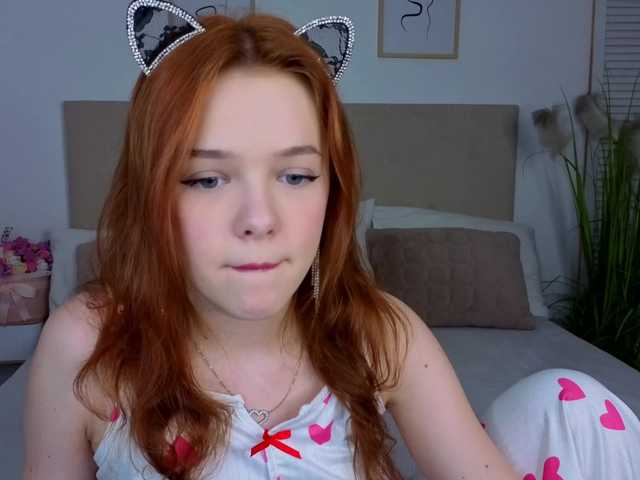 Melissa-me0w live cam on BongaCams