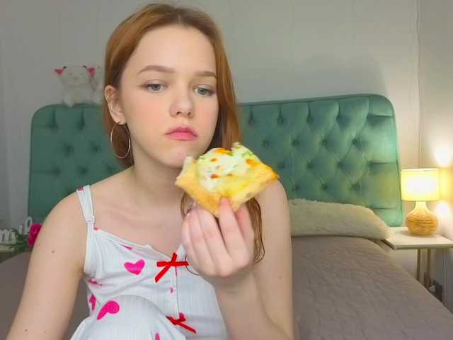 Melissa-me0w live cam on BongaCams