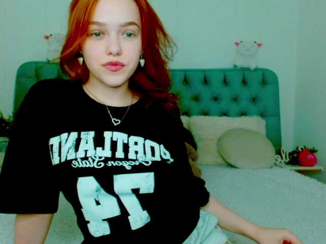 Melissa-me0w live cam on BongaCams