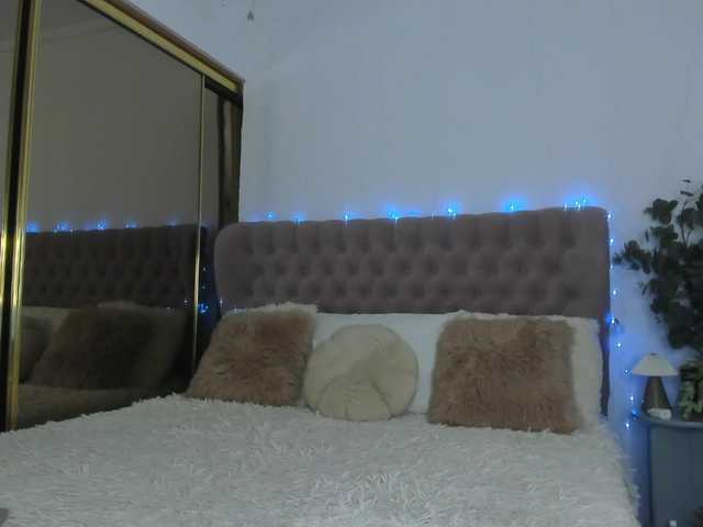 Melissa-me0w live cam on BongaCams
