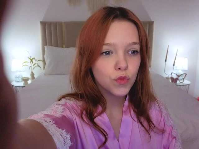 Melissa-me0w live cam on BongaCams