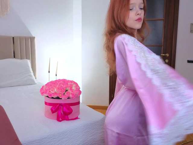 Melissa-me0w live cam on BongaCams
