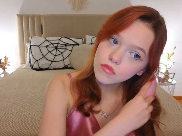 Melissa-me0w live cam