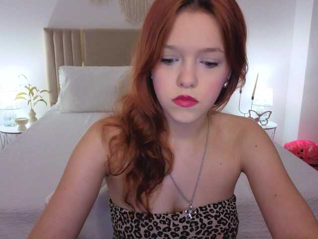 Melissa-me0w live cam on BongaCams