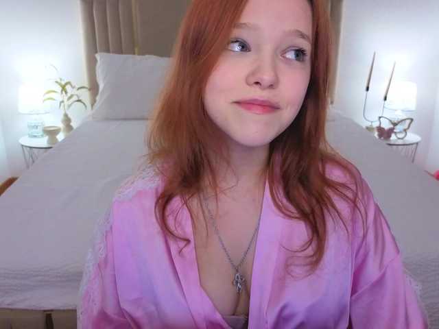 Melissa-me0w live cam on BongaCams