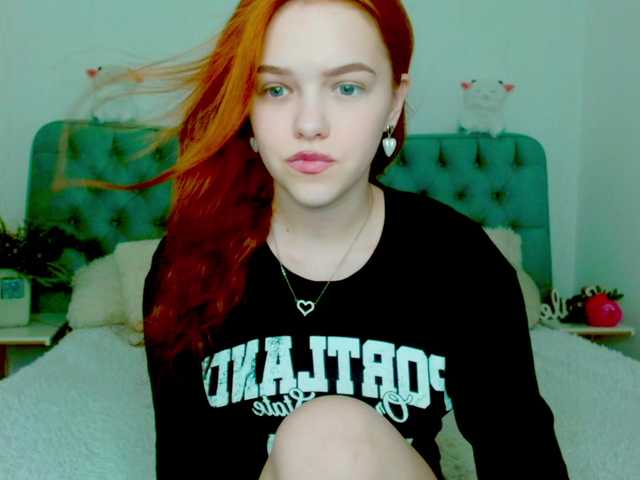 Melissa-me0w live cam on BongaCams