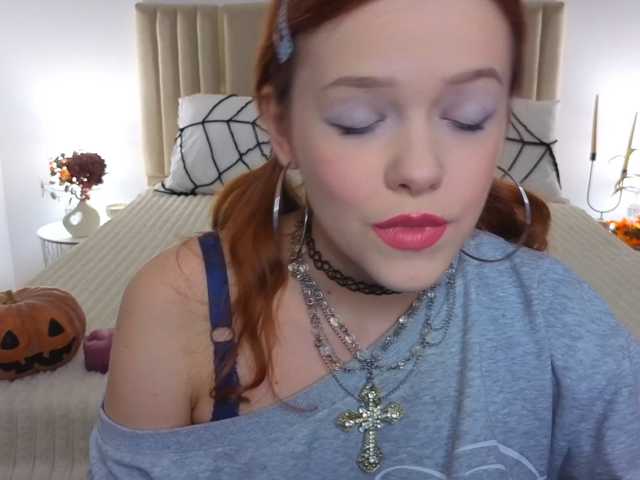 Melissa-me0w live cam on BongaCams