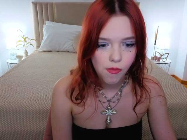 Melissa-me0w live cam on BongaCams